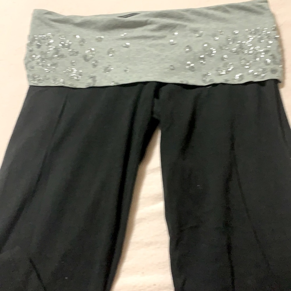 Victoria’s Secret PINK flared bottom yoga pants